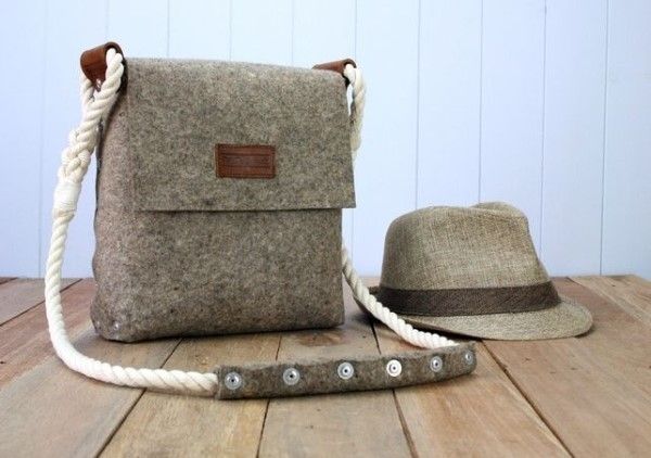 کیف نمدی کاربردی برای سازماندهی وسایل دیجیتال